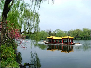 The Xihu Lake chain.