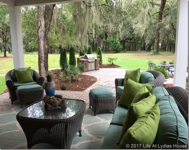 SL covered patio