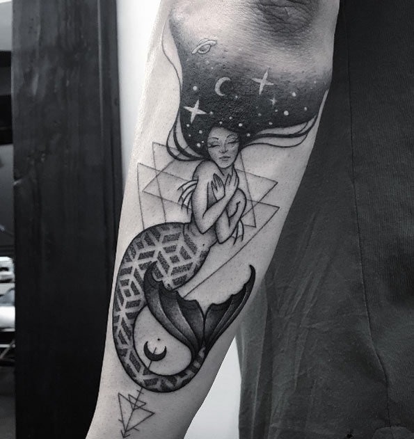 este_celeste_lua_sereia_tatuagem