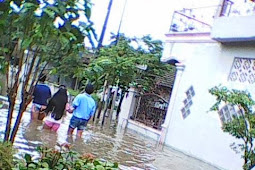 Berbagi Kasih Saat Banjir