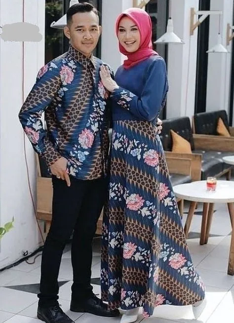 Model Gamis Terbaru Di 2021 Kombinasi Batik Yang Menarik Dan - Model baju gamis kombinasi batik