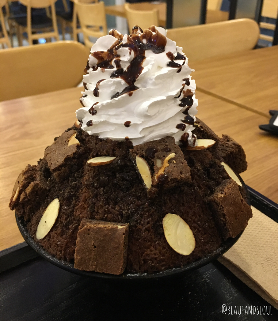 Choco Brownie Bingsu from Hobing Korean Dessert Cafe