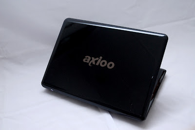 Axioo Neon HNM 7047 Laptops Review