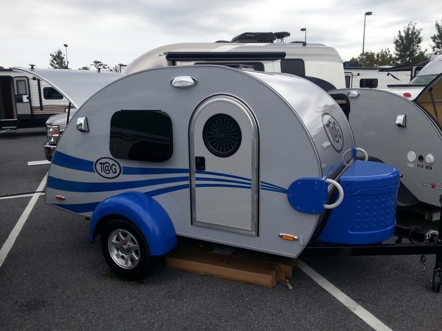 small travel trailers under 1500 lbs