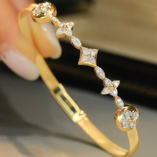 Gold Diamond Flower Bangle
