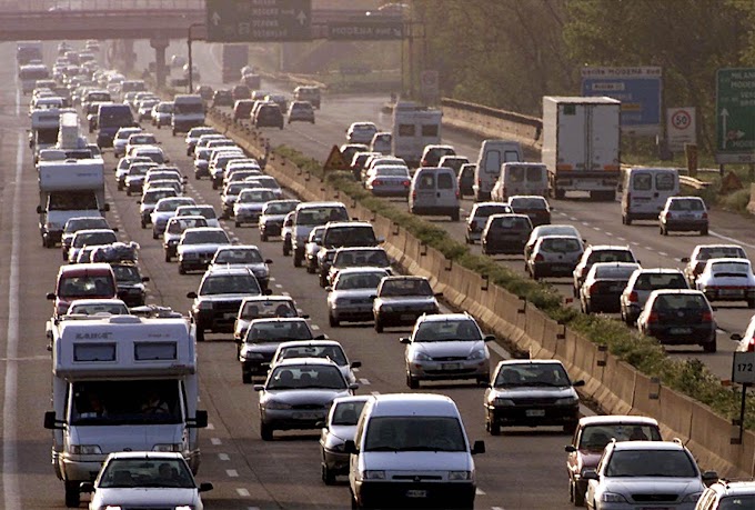 Esodo estivo, Autostrade: traffico intenso nel weekend