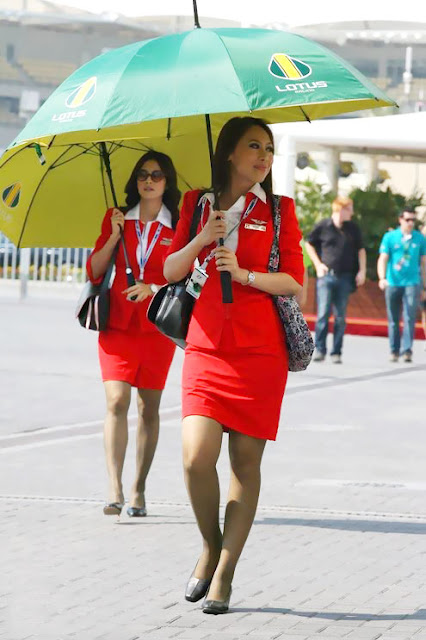 Foto Seksi Bening Pramugari Air Asia5