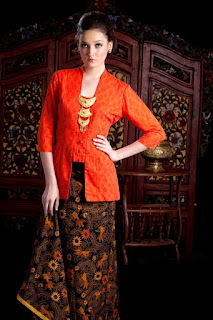 Model Baju Kebaya Modern Lengan Pendek