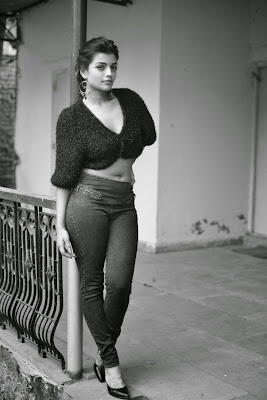  Ashna Zaveri 