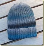 blåfargete lue