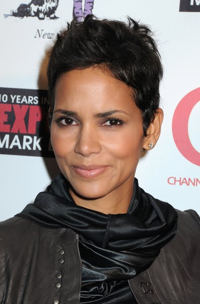 halle berry hairstyles 2011. Halle Berry Celebrity Hair