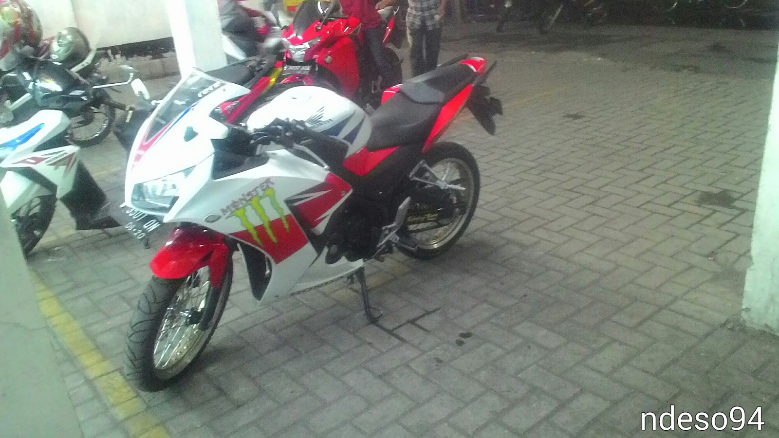 Roda Lumpur Modifikasi Cbr 150 Velg Jari Jari