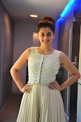 Taapsee Pannu glamorous photos-thumbnail-11