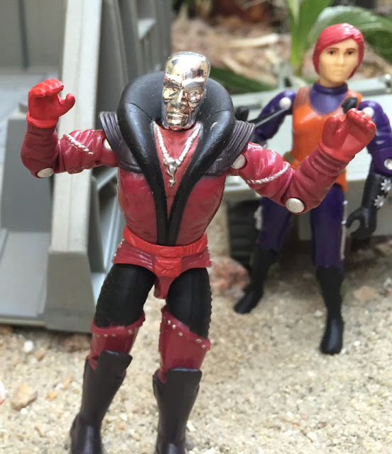 1997 Destro, Scarlett, Toys R Us exclusive