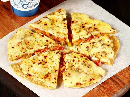 How to make Pizza Paratha at Home