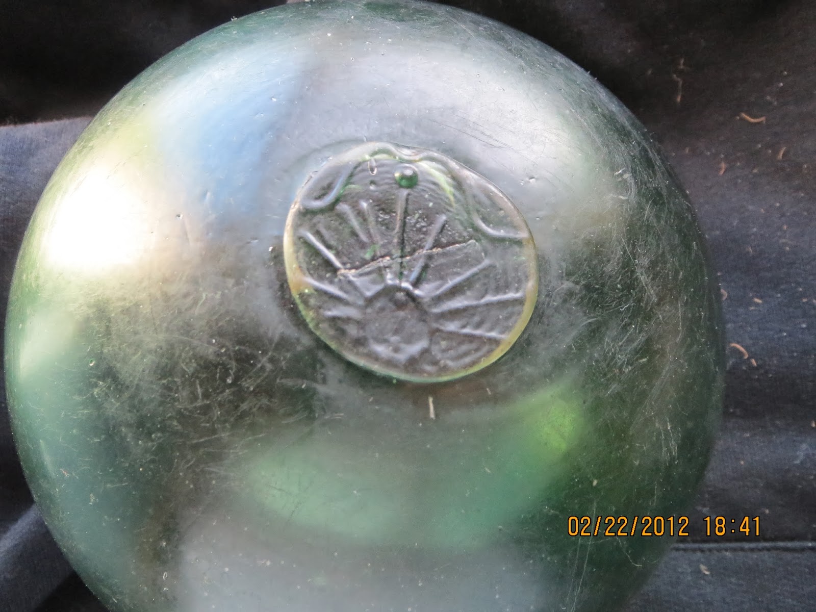 RARE 3.12 inch Tri-mold Japanese Glass Float Small Seal Button (#2163)