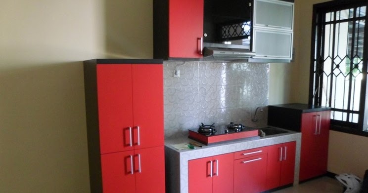 Kitchen Set Lurus  Warna merah Pintu  Hidrolis Alumunium 