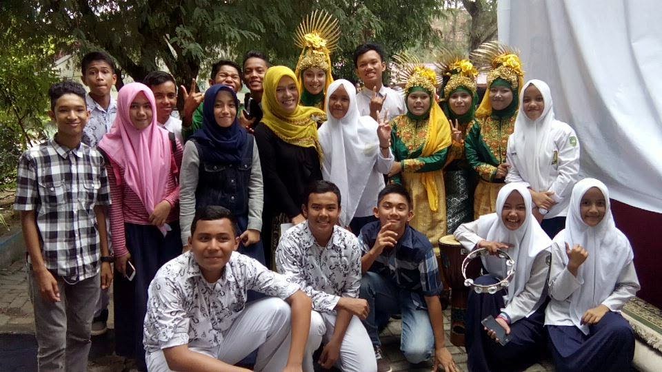 Intan Nirmala Blog's: KUMPULAN SOAL UAS SENI BUDAYA SMP