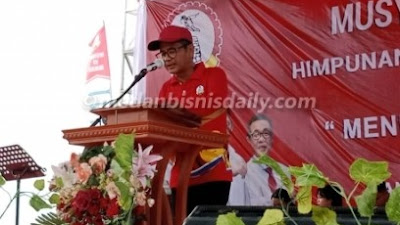 Bupati Nias Ya'atulo Gulo Terpilih Secara Aklamasi Pada Munas Himni di Pantai Bozihona