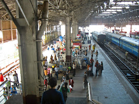 birds eye view of mumbai train platform