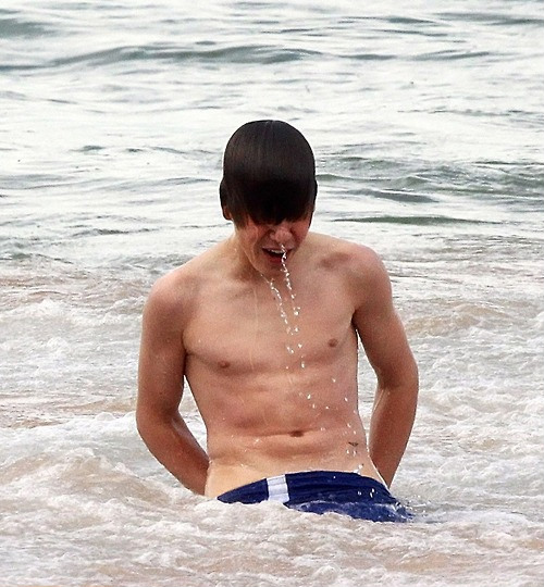 justin bieber pictures shirtless 2011. Picture of Justin Bieber#39;s Bum