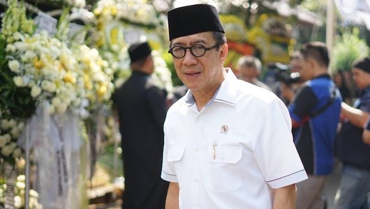 Minta Maaf, Menkumham Yasonna Laoly Mundur dari Kabinet Kerja