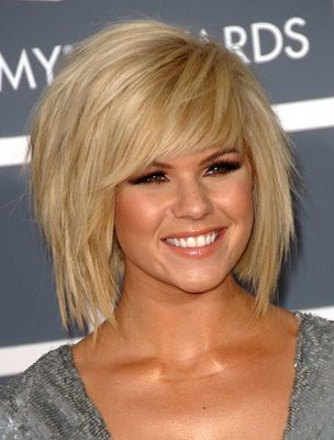 Summer 2009 hairstyles have seen wearers using less subtle coloring compared 