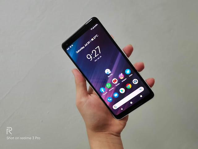 Buka-Kotak Google Pixel 2 XL, Telefon Keluaran Google