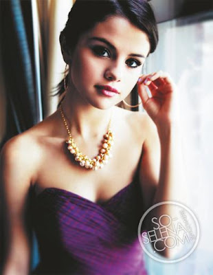 Selena Gomez looks pretty cute in these Japonese Swak Magazine scans