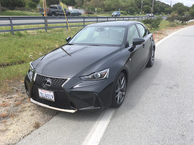 Front 3/4 view of 2017 Lexus IS 200t F SPORT