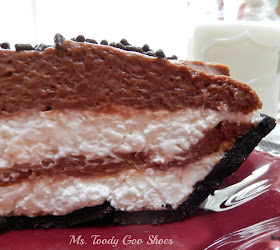 Nutella Black & White Mousse Pie: 5 ingredients, 5 steps, no baking! --- Ms. Toody Goo Shoes