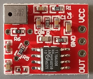 An electronic board with a MEMS active microphone and an amplifier consisting of TDA1803 integrated circuit.