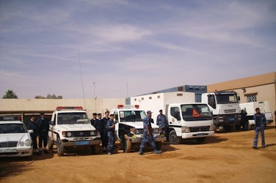 Mezzi di pattugliamento nel parcheggio del centro di detenzione di Sebha