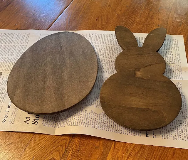 Photo of stained egg and bunny