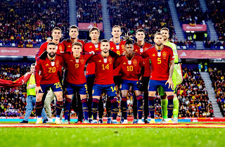 📸SELECCIÓN DE ESPAÑA 📆19 noviembre 2023 ⬆️Ferran Torres, Rodri, Robin Le Normand, Fabián, Álvaro Morata, Unai Simón. ⬇️Dani Carvajal, Gavi, José Luis Gayá, Nico Williams e Íñigo Martínez. SELECCIÓN DE ESPAÑA 3 🆚 SELECCIÓN DE GEORGIA 1 Domingo 19/11/2023, 20:45 horas. XVII Eurocopa de fútbol 2024, fase de clasificación, Grupo A, partido 8. Valladolid, España, estadio Municipal José Zorrilla: 24.146 espectadores. GOLES: ⚽1-0: 4’, Robin Le Normand. ⚽1-1: 10’, Khvicha Kvaratskhelia. ⚽2-1: 55’, Ferran Torres. ⚽3-1: 72’, Luka Lochoshvili, en propia puerta.