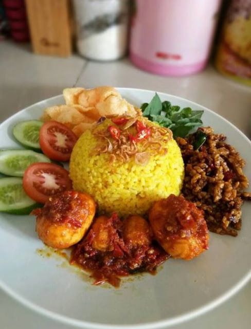 Resep Cara Membuat Nasi Kuning Dan Pelengkapnya