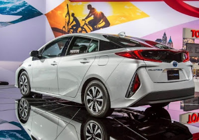 Toyota prius prime 2018 Reviews, Specs, Price