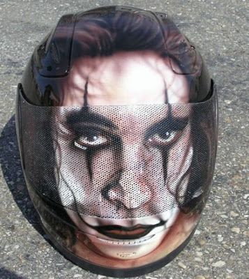 20 Cool and Creative Motorcycle Helmet Designs (20) 20