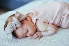 Nama Bayi Perempuan 2 Kata Awalan A Bermakna Cantik dan Pintar