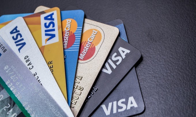 Perbedaan Kartu Kredit dan Debit? Ini Penjelasannya