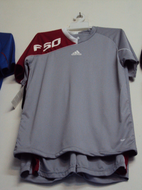 baju desain murah futsal GROSIR NIKE BAJU OLAHRAGA FUTSAL ADIDAS JERSEY HARGA SEPERTI ROMPI