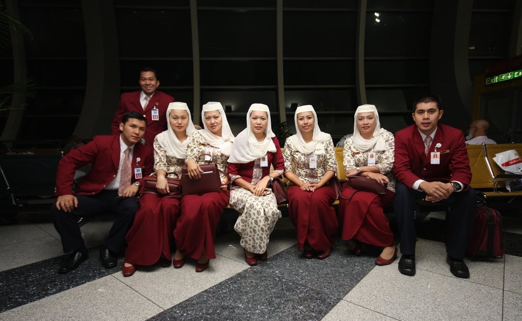 KUALA SKYLAB: ROYAL BRUNEI AIRLINES CREW. DUBAI ...
