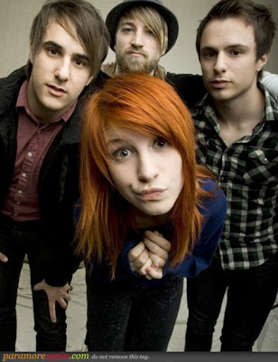 Hayley Williams Rocks paramore hayley williams rocks