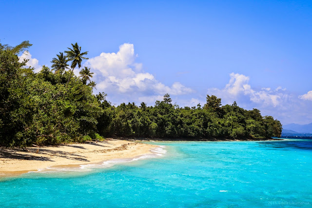 Eksotisme Pantai Kulur, Pulau Saparua