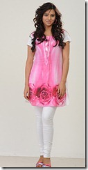 isha_chawla_new_beautiful_pic