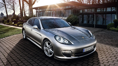 Upcoming 2017 Porsche Panamera HD Images;;