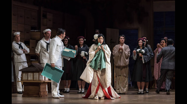 Glyndebourne on Tour - Madama Butterfly - Matteo Lippi, Karah Son - photo CLive Barda