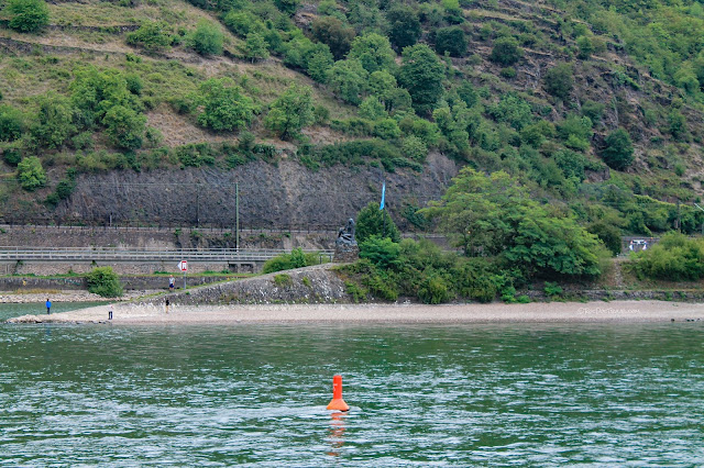 Middle Rhine River Germany geology cruise trip Bacharach castles history Remagen UNESCO world heritage area copyright RocDocTravel.com