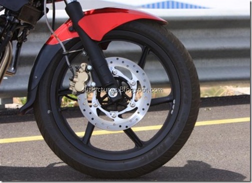 2009-bajaj-pulsar-220cc-red-wheels