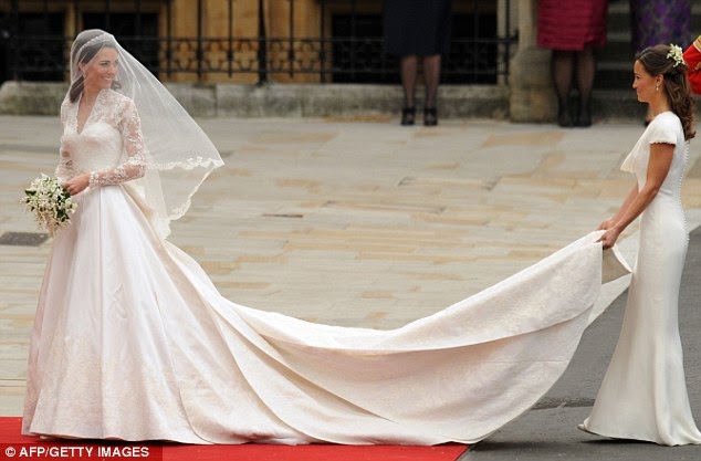 Kilang Baju di  China  Cilok Gaun  Perkahwinan Kate Dijual 